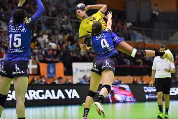 El Rocasa pierde en un final apretado contra el Bera Bera y dice adiós a la Copa (25-23) (Foto TA)